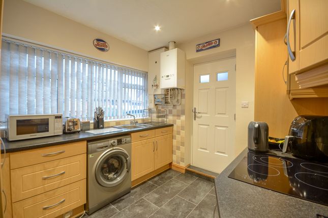 18 Hazel Garth, York photo 4