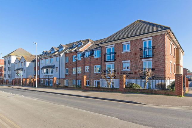 Thumbnail Flat for sale in Riverbourne Court, Bell Road, Sittingbourne.