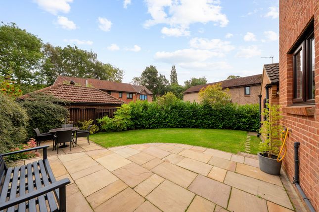 37 Norwood Grove, Harrogate photo 4
