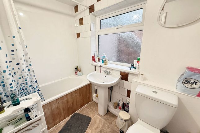 33, Tweed Street, Hebburn photo 4