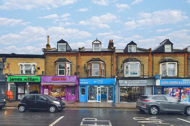 Thumbnail Flat to rent in Hoe Street, Walthamstow, London