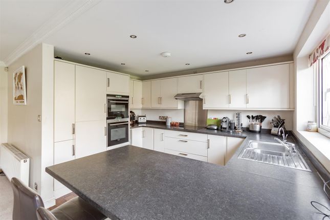 Detached house for sale in Hadley Close, Meopham, Gravesend