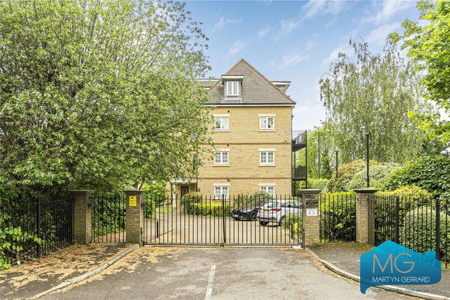 Flat for sale in River Bank, London