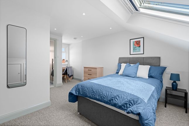 Bright And Welcoming Double Bedroom Featuring A Co...
