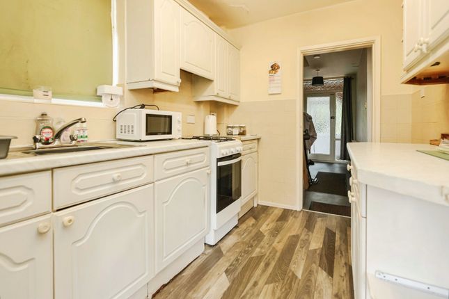 70, Fairbourne Avenue, Birmingham photo 4