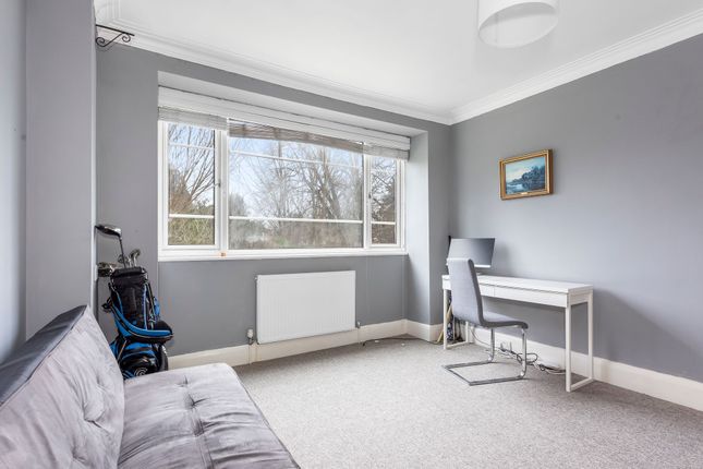 21 Withdean Court London Road, Brighton photo 3