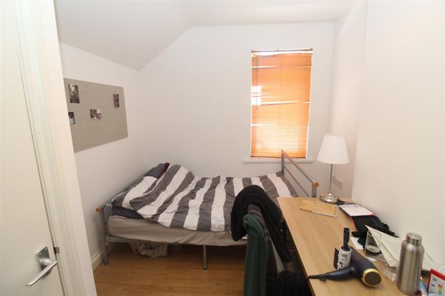10, May Street, Cardiff photo 4