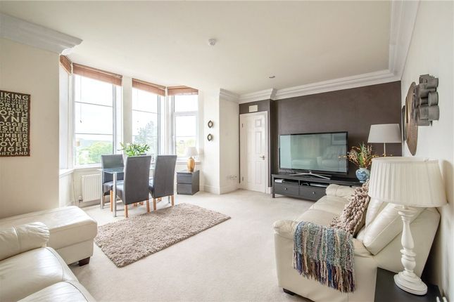10 Acland Hall,, Lady Park Avenue, Bingley photo 3