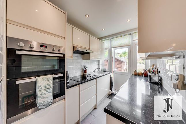 71, Hampden Way, London photo 4