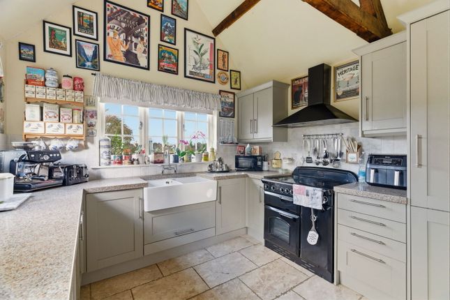 Ivytodd Cottage, Ivytodd Hill, Saffron Walden photo 3