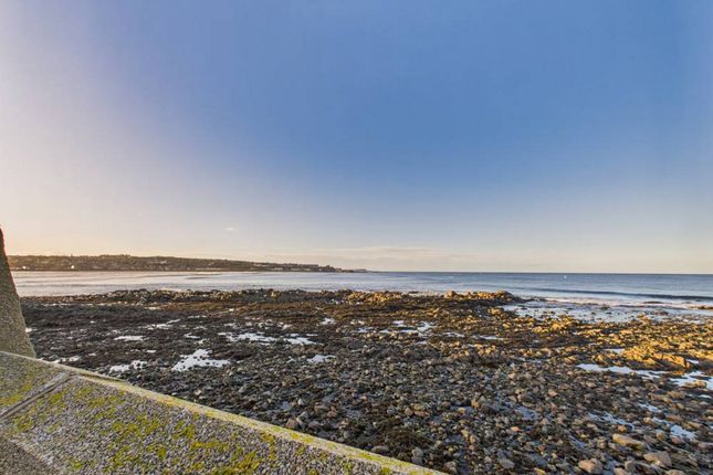 4 Waters Edge Apartments, Union Road, Macduff photo 2