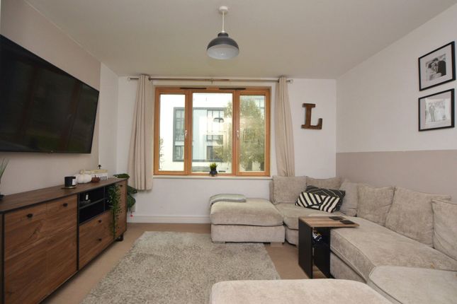 52, Pembroke Lane, Devon photo 2
