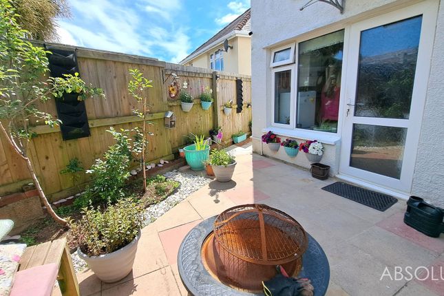 1 Polding Court, Paignton photo 2