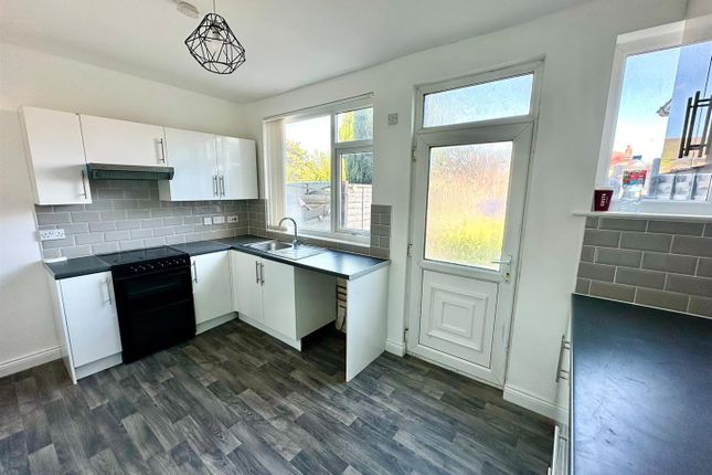 67, Corona Avenue, Hyde photo 4