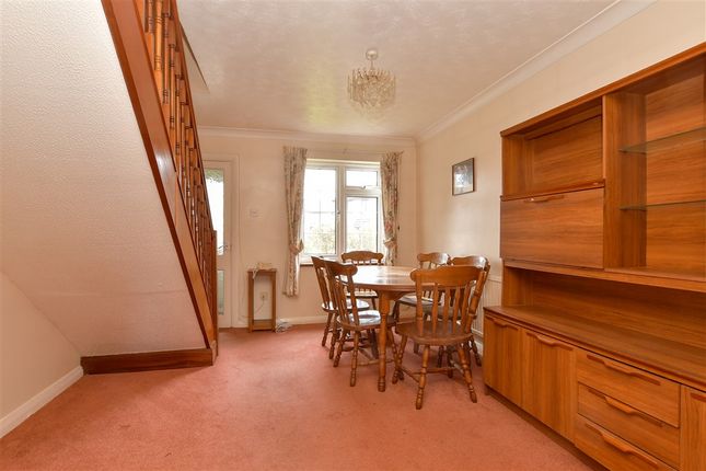 Wemmick Close, Rochester photo 4