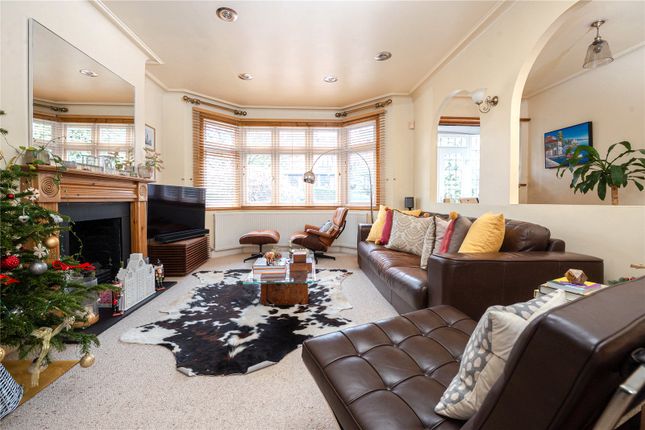 76, Strawberry Vale, Twickenham photo 2