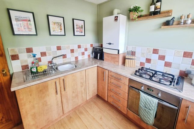 33, Collier Close, Crook photo 4