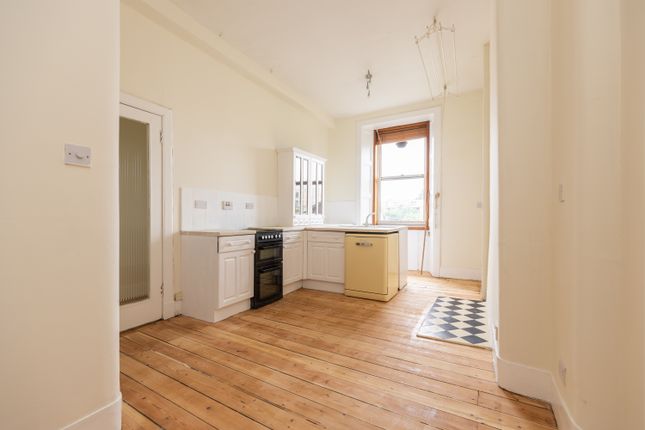 23 1F1, Royal Park Terrace, Edinburgh photo 4