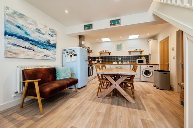 Flat 5, Thorncliffe,, Fernleigh Road, Cornwall photo 2