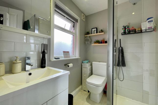 Room 5, Croydon photo 4