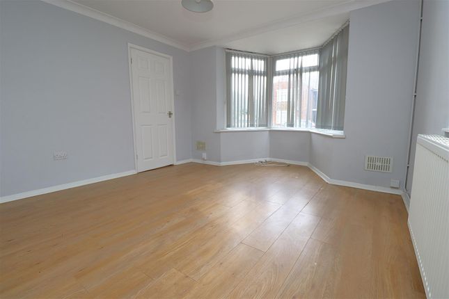 25, Taswell Road, Gillingham photo 2