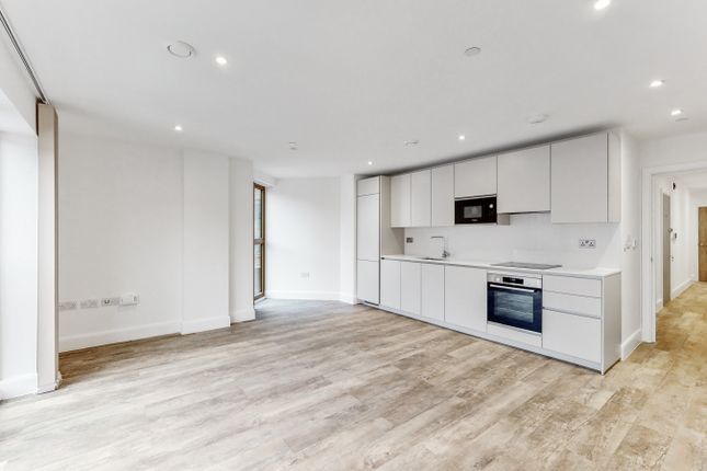 Thumbnail Flat to rent in Monarch Apartments, High Road, Willesden