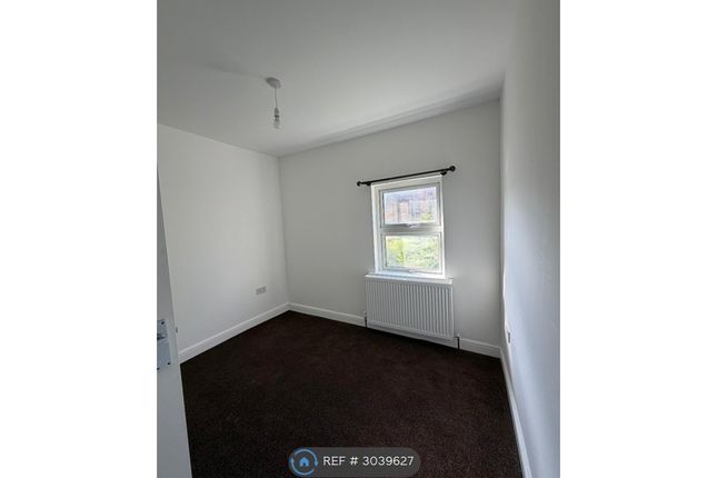 Brookdene Road, London photo 5