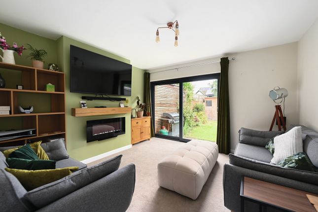 56, The Glebe, Camberley photo 2