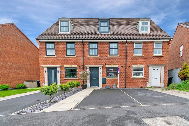 Thumbnail Town house for sale in Parish Gardens, Leyland