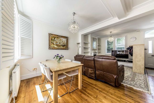 7, Elsley Road, London photo 2