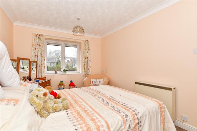 Thumbnail Flat for sale in Orchard Place, Faversham, Kent
