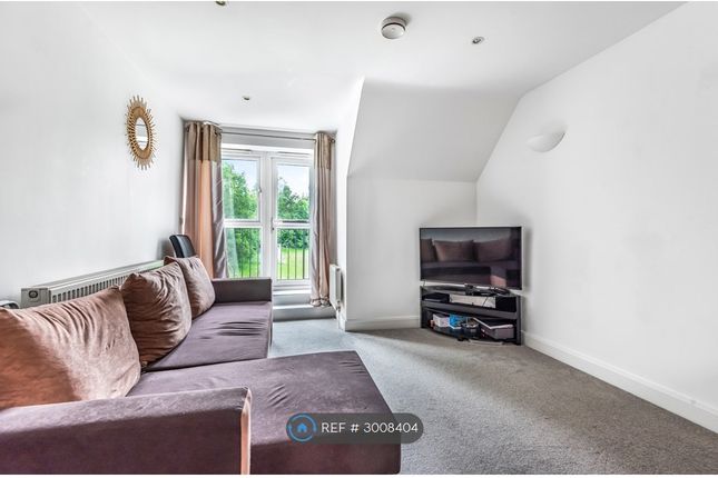 Flat, Primrose Court Mallow Crescent, Burpham photo 2