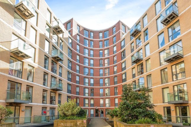 1-bed flat on Apartment 74, 41, Essex Street, Birmingham, £115,000