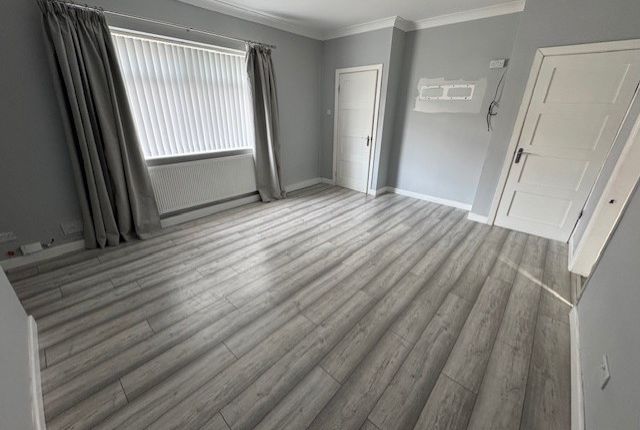 Walton Road, Pontefract photo 4