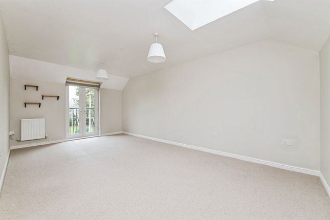 22, Vernon Crescent, Exeter photo 2