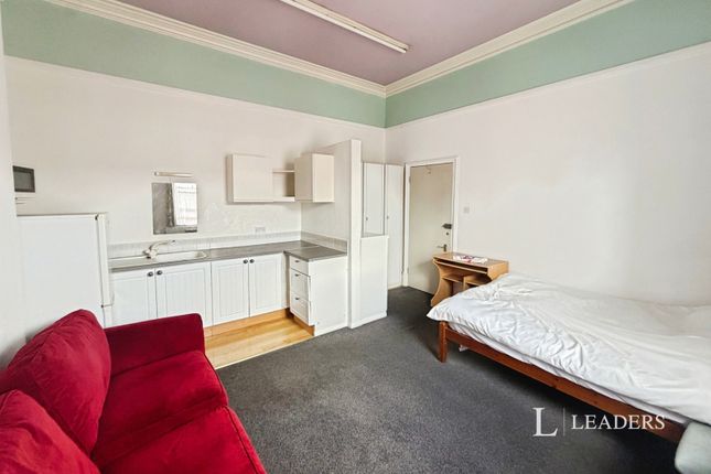 Flat 10, 59, Regent Road, Leicestershire photo 4