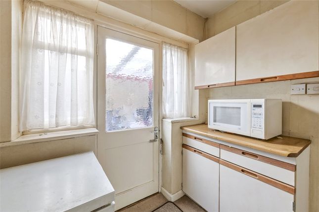 69, Chaucer Avenue, Littlehampton photo 4