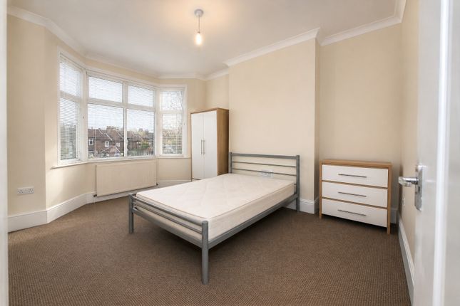 20, Forest Lane, London photo 4