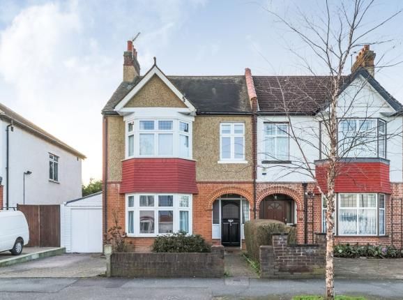 Worcester Park Surrey Kt4 4 Bedroom Semi Detached House For Sale