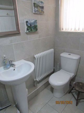 1st Foor Shower Room