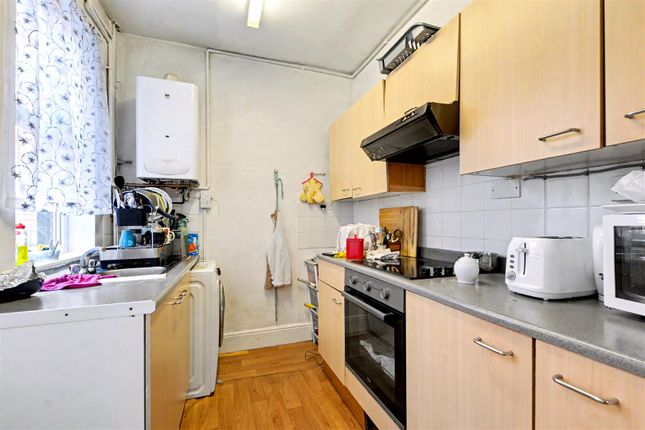 5, Charlesworth Avenue, Nottingham photo 4