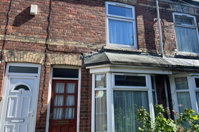 Terraced house to rent in Grinton Avenue, Welbeck Street, Hull