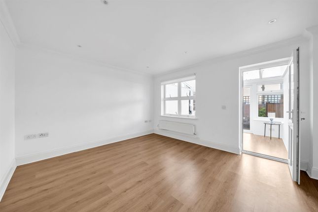 5, Azriel Terrace, West Wickham photo 2