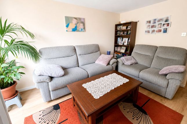 Flat 21, Summer House,, Bonfield Road, London photo 3