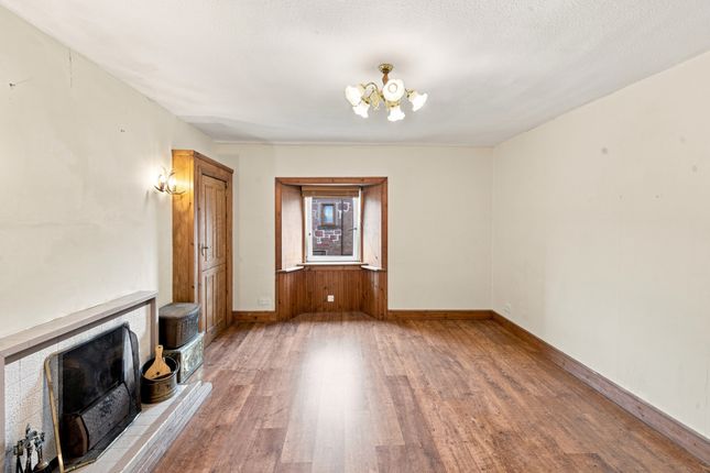 31, Glamis Road, Kirriemuir photo 4
