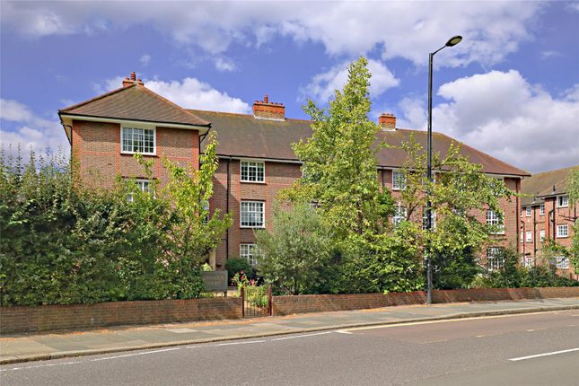Flat for sale in Chandos Court, The Green, Southgate, London