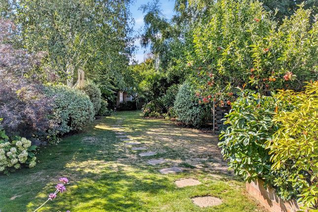 19, Downview Road, Barnham photo 4