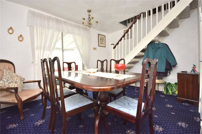 77, Templegate Close, West Yorkshire photo 4