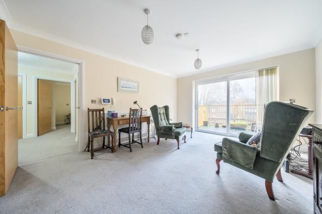 58, Park Gardens, Banbury photo 4