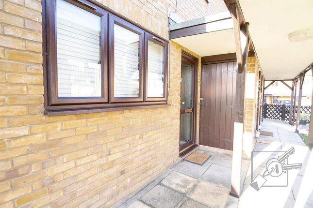 25, Pilots Place, Gravesend photo 2